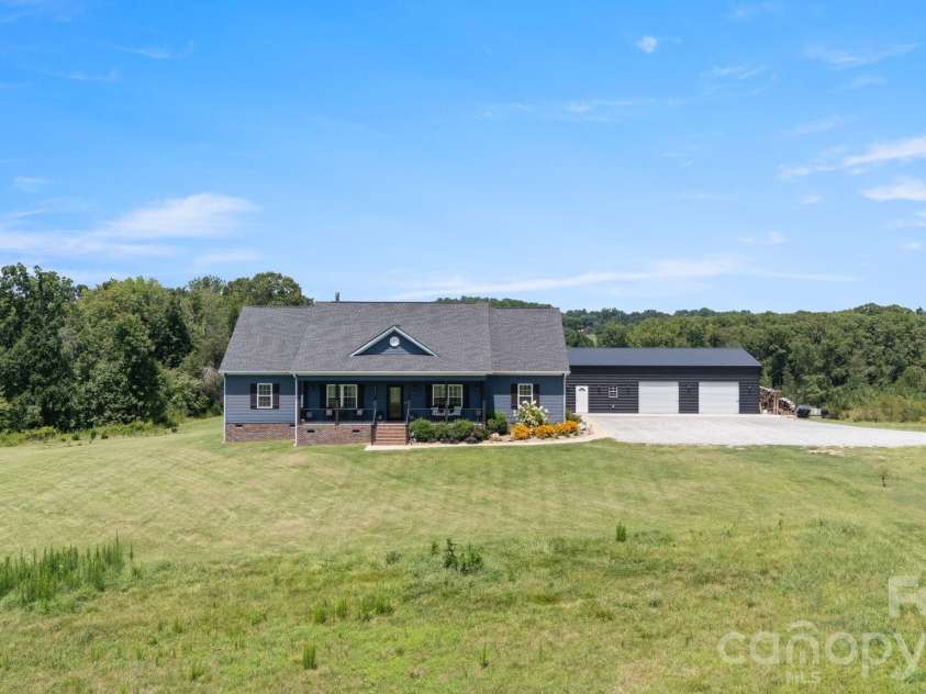 1055 Cedar Grove Road, Clover, SC 29710.  MLS# CAR4406188, YatesRealty ID 40801. 