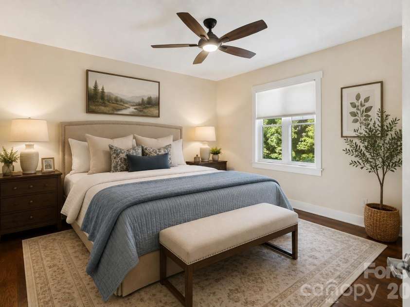 725 Pine Street, Hendersonville, NC 28739.  MLS# CAR4408178, YatesRealty ID 40802. Virtually staged