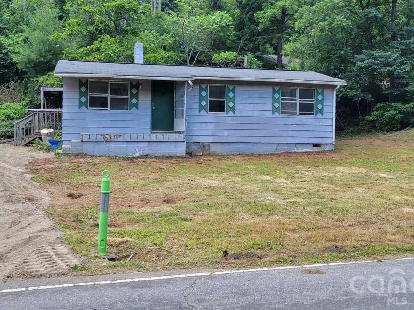 76 Webb Cove Road, Asheville, NC 28804.  MLS# CAR4406502, YatesRealty ID 40804. 