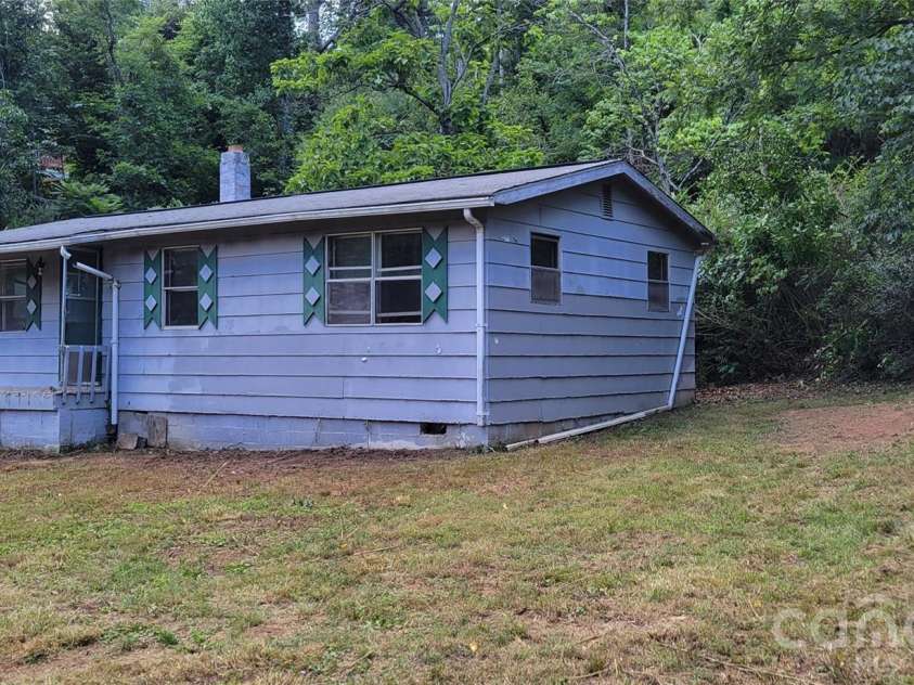 76 Webb Cove Road, Asheville, NC 28804.  MLS# CAR4406502, YatesRealty ID 40804. 