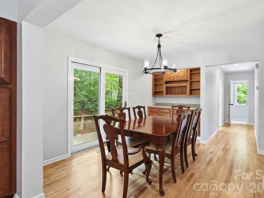 202 Riva Ridge Drive, Fairview, NC 28730.  MLS# CAR4397168, YatesRealty ID 40805. 