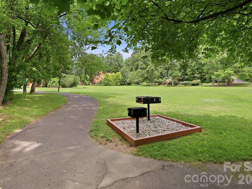 202 Riva Ridge Drive, Fairview, NC 28730.  MLS# CAR4397168, YatesRealty ID 40805. Park