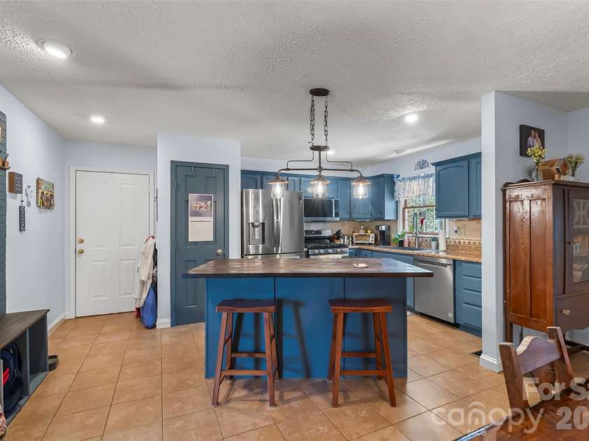 313 Springwood Drive, Valdese, NC 28690.  MLS# CAR4410397, YatesRealty ID 40807. 