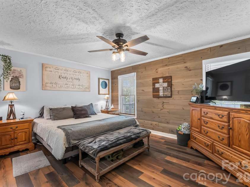 313 Springwood Drive, Valdese, NC 28690.  MLS# CAR4410397, YatesRealty ID 40807. 