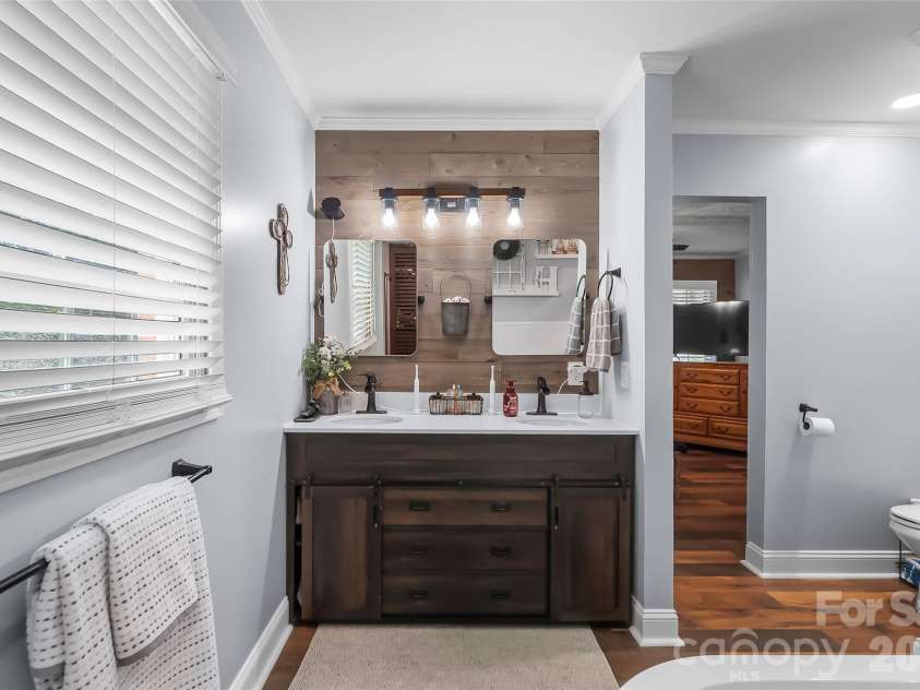 313 Springwood Drive, Valdese, NC 28690.  MLS# CAR4410397, YatesRealty ID 40807. 