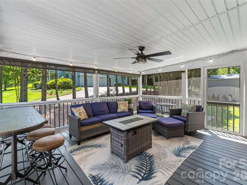 313 Springwood Drive, Valdese, NC 28690.  MLS# CAR4410397, YatesRealty ID 40807. 