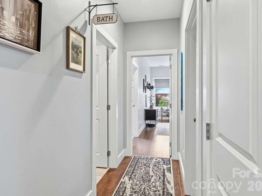 25 Linn Garden Lane, Swannanoa, NC 28778.  MLS# CAR4382392, YatesRealty ID 40809. 