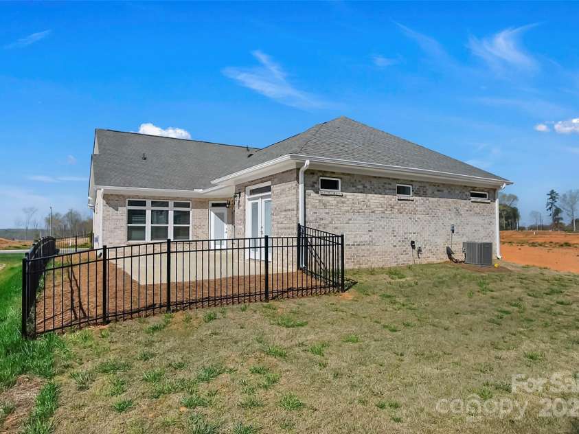 3054 Constitution Lane, Gastonia, NC 28056.  MLS# CAR4240518, YatesRealty ID 4081. 