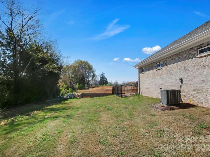 3054 Constitution Lane, Gastonia, NC 28056.  MLS# CAR4240518, YatesRealty ID 4081. 