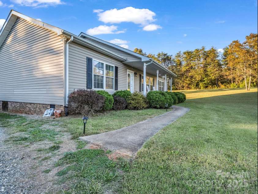 435 Brooks Road Extension, Bostic, NC 28018.  MLS# CAR4313655, YatesRealty ID 4081. 