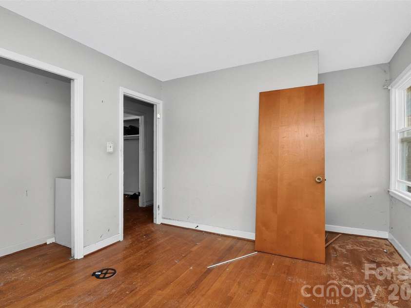 3234 Gardner Park Drive, Gastonia, NC 28054.  MLS# CAR4406902, YatesRealty ID 40811. 