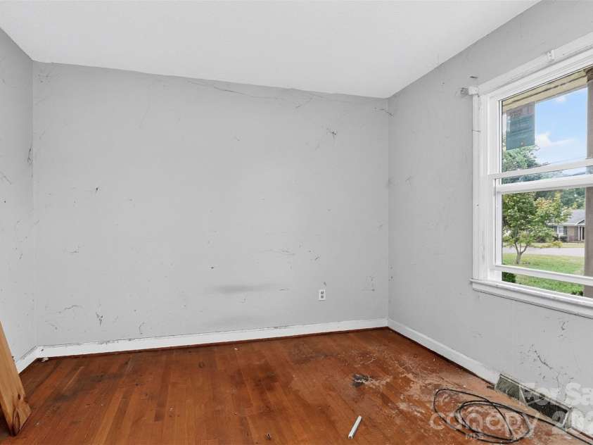 3234 Gardner Park Drive, Gastonia, NC 28054.  MLS# CAR4406902, YatesRealty ID 40811. 