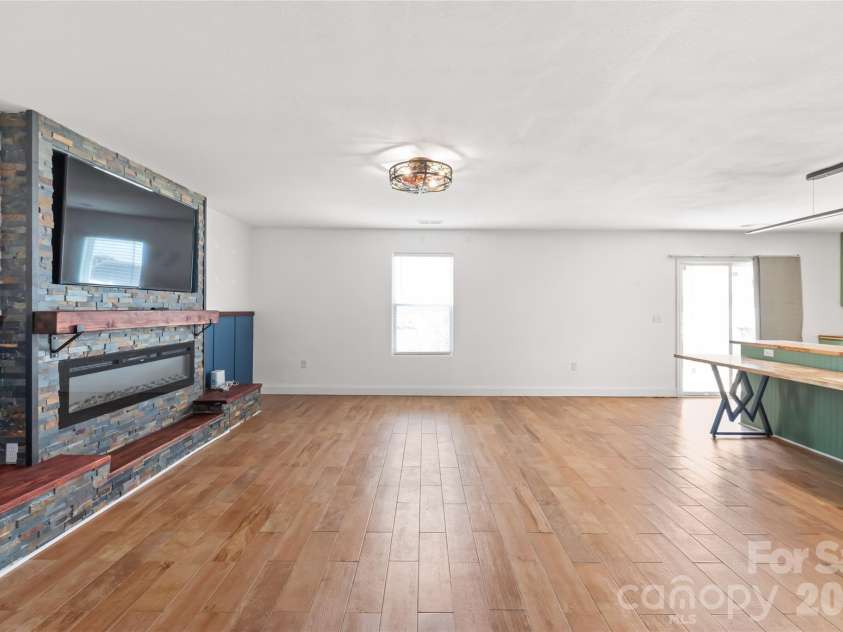 1232 Phifer Road, Kings Mountain, NC 28086.  MLS# CAR4361714, YatesRealty ID 40812. Living Room open to kitchen