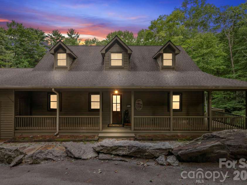 911 Buckberry Drive, Sapphire, NC 28774.  MLS# CAR4405145, YatesRealty ID 40813. 