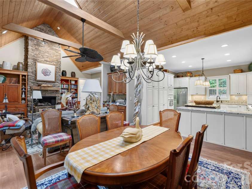 911 Buckberry Drive, Sapphire, NC 28774.  MLS# CAR4405145, YatesRealty ID 40813. 