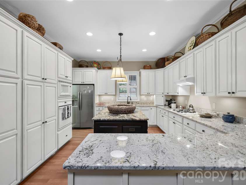 911 Buckberry Drive, Sapphire, NC 28774.  MLS# CAR4405145, YatesRealty ID 40813. 