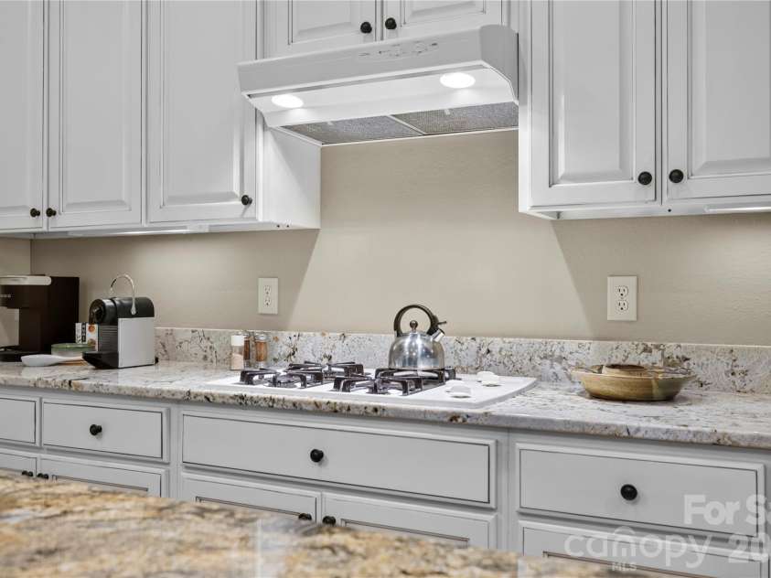 911 Buckberry Drive, Sapphire, NC 28774.  MLS# CAR4405145, YatesRealty ID 40813. 