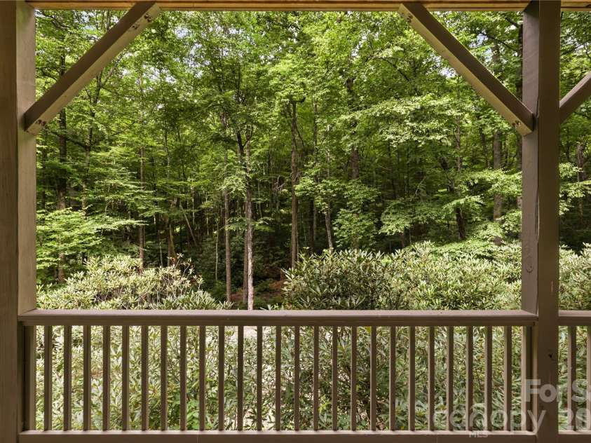 911 Buckberry Drive, Sapphire, NC 28774.  MLS# CAR4405145, YatesRealty ID 40813. 