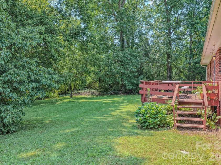 1169 Burkehurst Avenue, Morganton, NC 28655.  MLS# CAR4409187, YatesRealty ID 40816. 