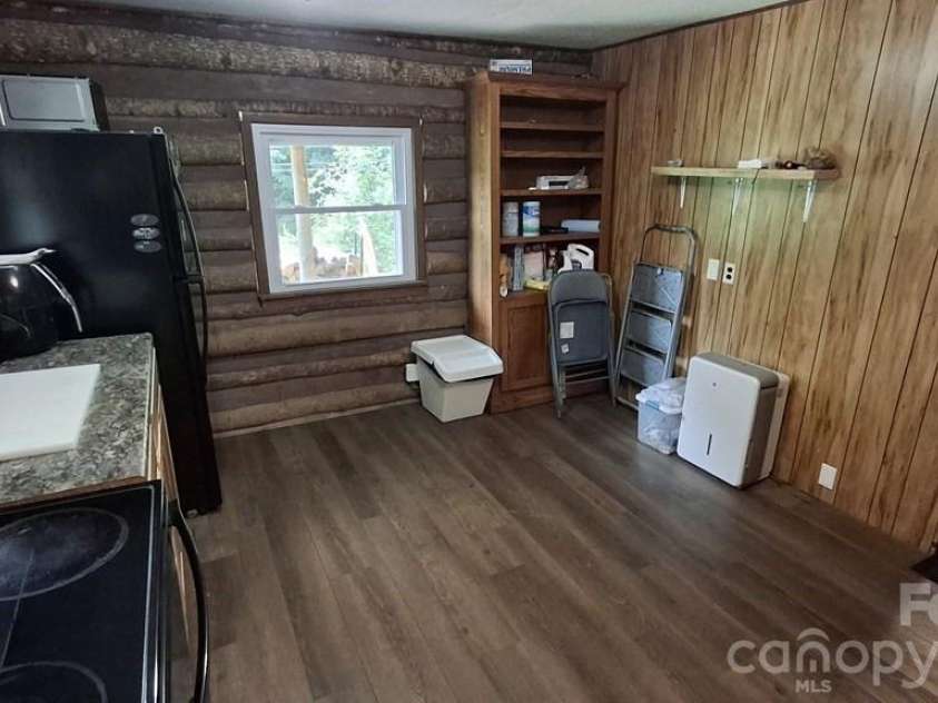 454 Bradley Branch Road, Whittier, NC 28789.  MLS# CAR4404950, YatesRealty ID 40817. 
