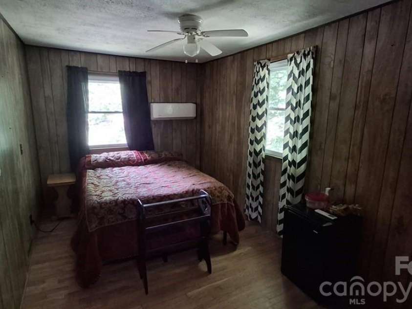454 Bradley Branch Road, Whittier, NC 28789.  MLS# CAR4404950, YatesRealty ID 40817. 