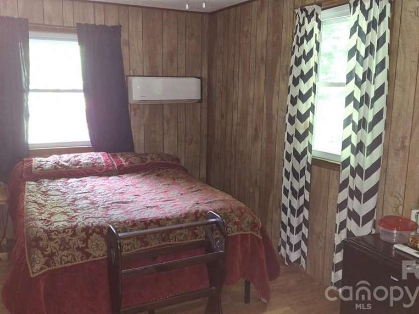 454 Bradley Branch Road, Whittier, NC 28789.  MLS# CAR4404950, YatesRealty ID 40817. 