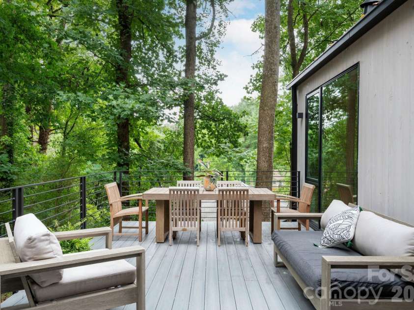 190 Rumbough Place, Asheville, NC 28806.  MLS# CAR4408756, YatesRealty ID 40818. 