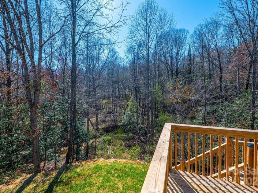 1314 39th Street Circle, Hickory, NC 28602.  MLS# CAR4242476, YatesRealty ID 4082. 