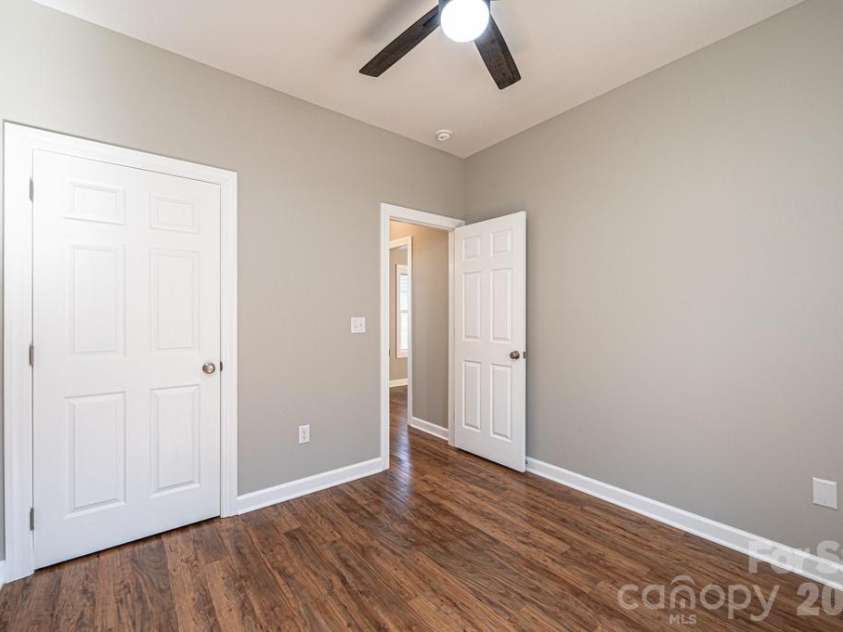 1314 39th Street Circle, Hickory, NC 28602.  MLS# CAR4335784, YatesRealty ID 4082. 