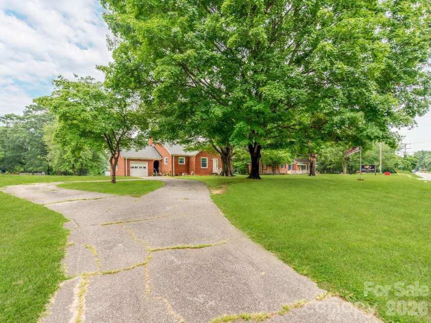 1281 Old Charlotte Road, Concord, NC 28027.  MLS# CAR4409044, YatesRealty ID 40821. 