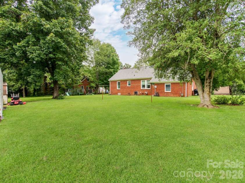 1281 Old Charlotte Road, Concord, NC 28027.  MLS# CAR4409044, YatesRealty ID 40821. 