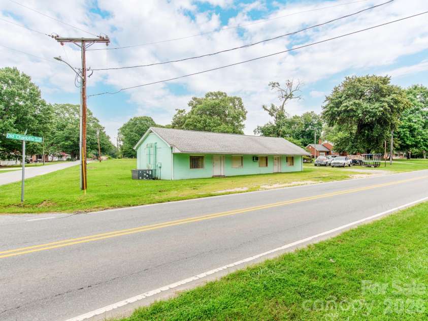 1281 Old Charlotte Road, Concord, NC 28027.  MLS# CAR4409044, YatesRealty ID 40821. 