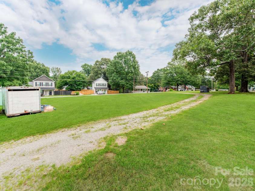 1281 Old Charlotte Road, Concord, NC 28027.  MLS# CAR4409044, YatesRealty ID 40821. 