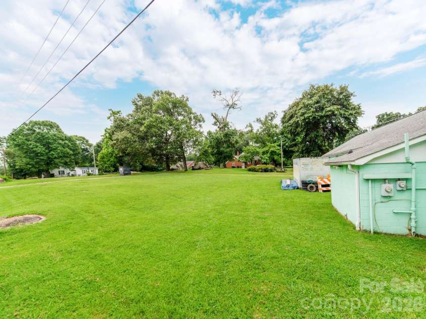 1281 Old Charlotte Road, Concord, NC 28027.  MLS# CAR4409044, YatesRealty ID 40821. 