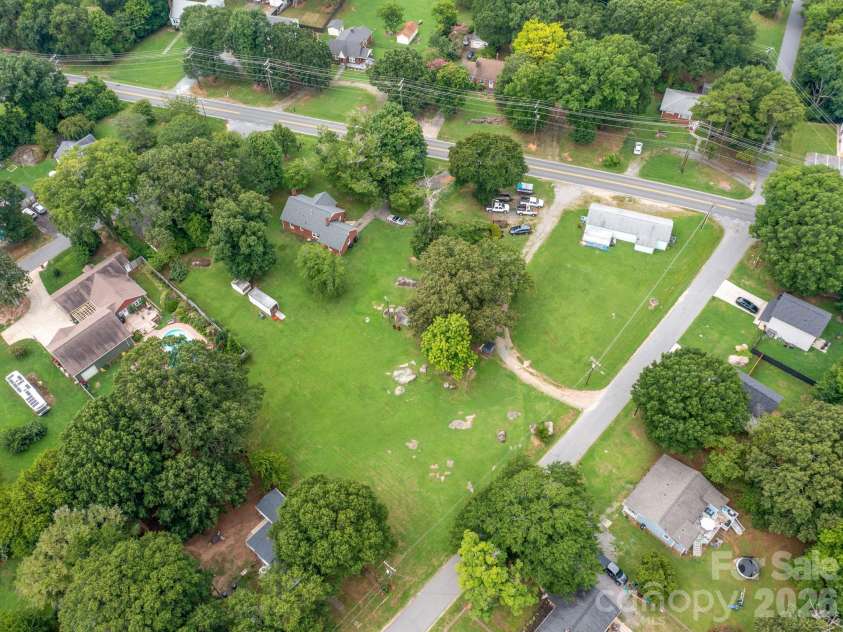 1281 Old Charlotte Road, Concord, NC 28027.  MLS# CAR4409044, YatesRealty ID 40821. 