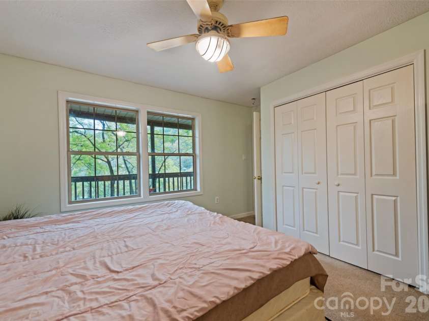 42 Greenview Drive, Maggie Valley, NC 28751.  MLS# CAR4311130, YatesRealty ID 40821. 