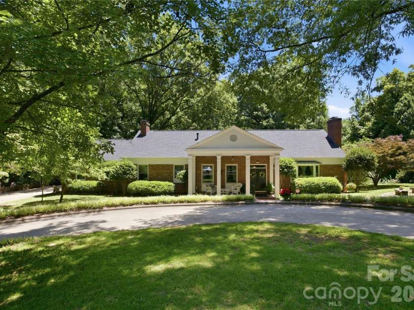 455 Heathcote Drive, Statesville, NC 28677.  MLS# CAR4377462, YatesRealty ID 40823. 