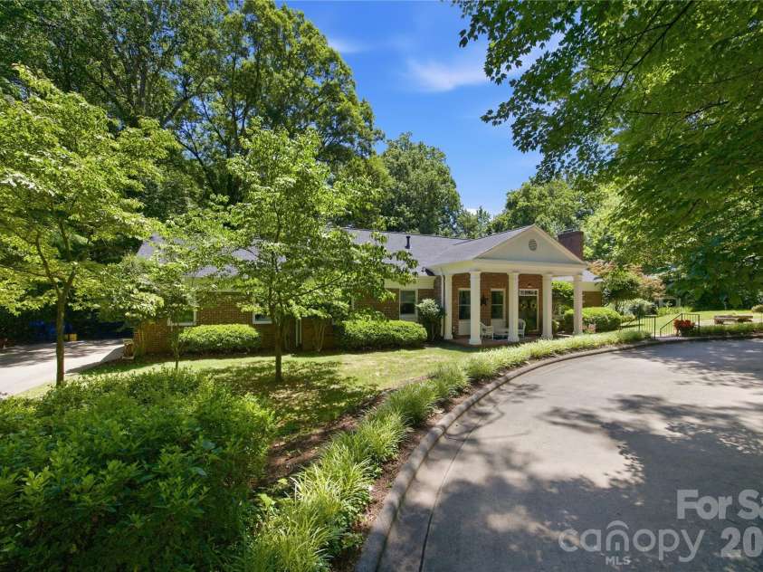 455 Heathcote Drive, Statesville, NC 28677.  MLS# CAR4377462, YatesRealty ID 40823. 
