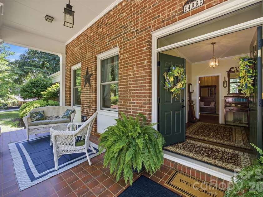 455 Heathcote Drive, Statesville, NC 28677.  MLS# CAR4377462, YatesRealty ID 40823. 