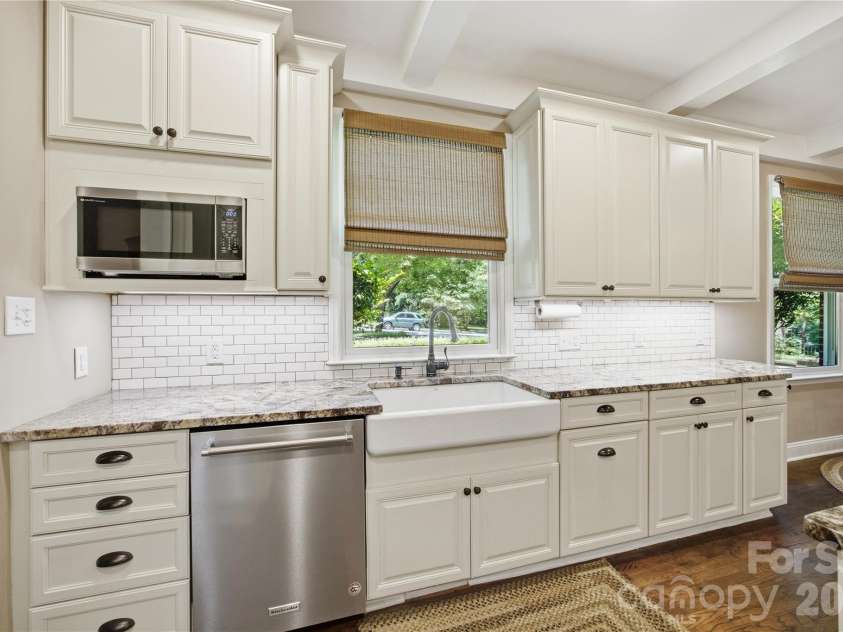 455 Heathcote Drive, Statesville, NC 28677.  MLS# CAR4377462, YatesRealty ID 40823. 
