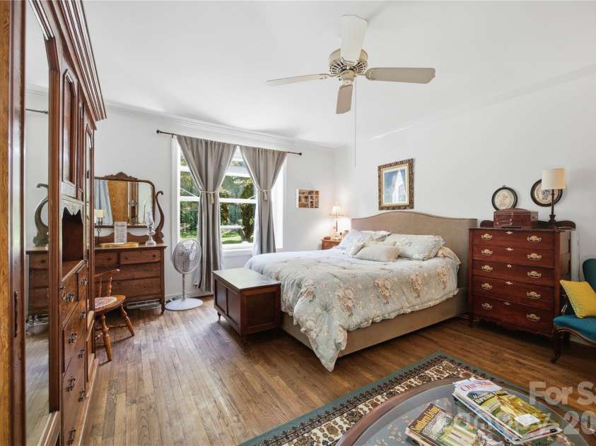 455 Heathcote Drive, Statesville, NC 28677.  MLS# CAR4377462, YatesRealty ID 40823. 