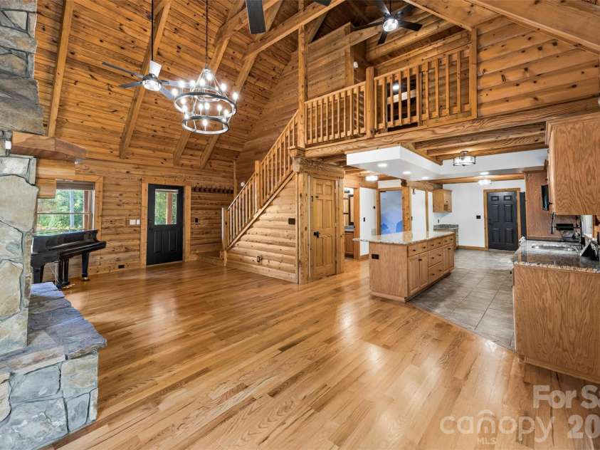 133 Folkstone Road, Mooresville, NC 28117.  MLS# CAR4397387, YatesRealty ID 40824. 