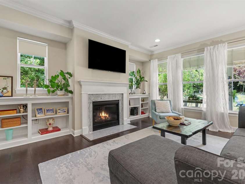 9014 Manor Oak Court, Charlotte, NC 28277.  MLS# CAR4404842, YatesRealty ID 40825. 