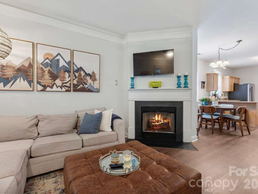 13523 Carleen Way Drive, Charlotte, NC 28213.  MLS# CAR4406221, YatesRealty ID 40827. 