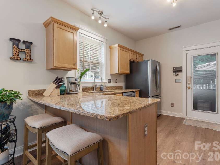 13523 Carleen Way Drive, Charlotte, NC 28213.  MLS# CAR4406221, YatesRealty ID 40827. 