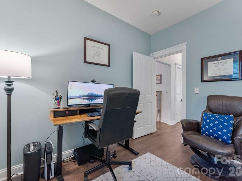 13523 Carleen Way Drive, Charlotte, NC 28213.  MLS# CAR4406221, YatesRealty ID 40827. 
