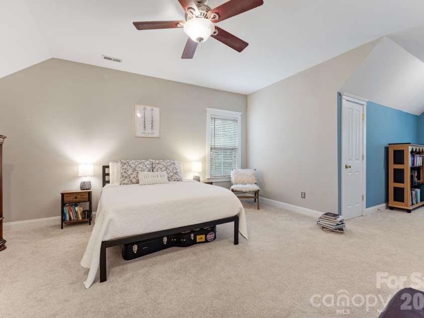 13523 Carleen Way Drive, Charlotte, NC 28213.  MLS# CAR4406221, YatesRealty ID 40827. 
