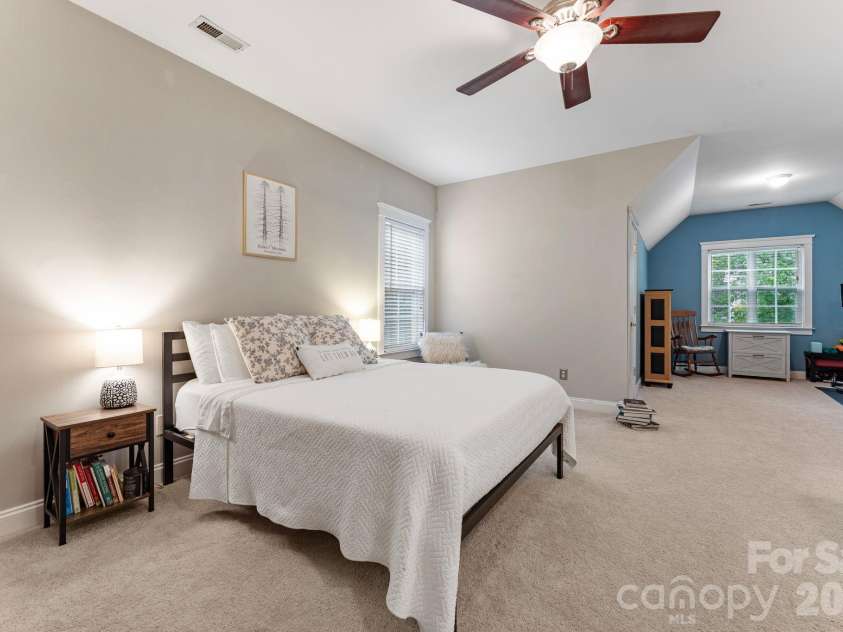 13523 Carleen Way Drive, Charlotte, NC 28213.  MLS# CAR4406221, YatesRealty ID 40827. 