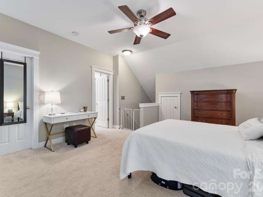 13523 Carleen Way Drive, Charlotte, NC 28213.  MLS# CAR4406221, YatesRealty ID 40827. 