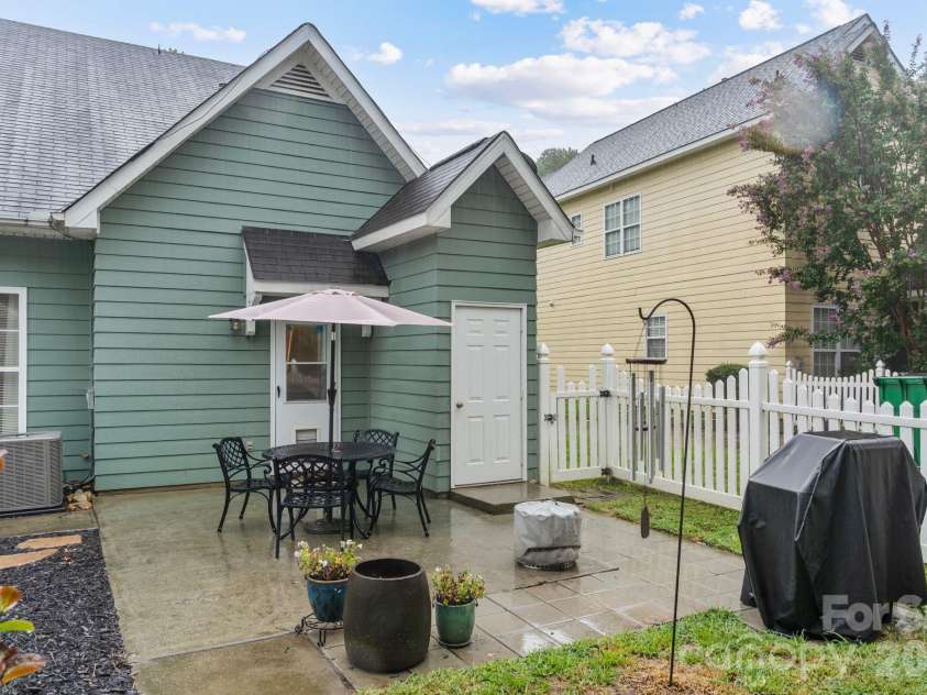 13523 Carleen Way Drive, Charlotte, NC 28213.  MLS# CAR4406221, YatesRealty ID 40827. 